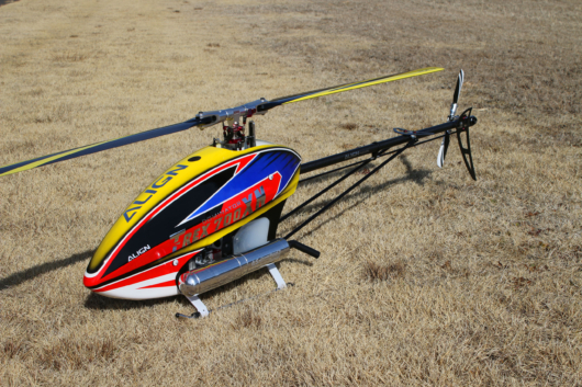 ドローンとは異なる面白さと難しさ！ RCヘリコプターの魅力 | ドローンステーションブログ-Drone Station Blog-